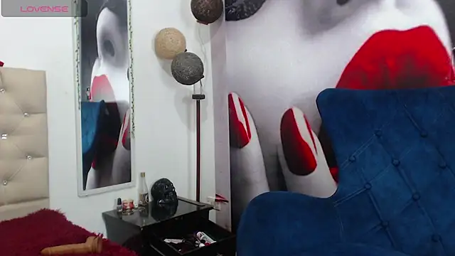 Snapshot of karenlennox1 chatting on 13, 12, 2024 karenlennox1 online show from 13, 12, 2024