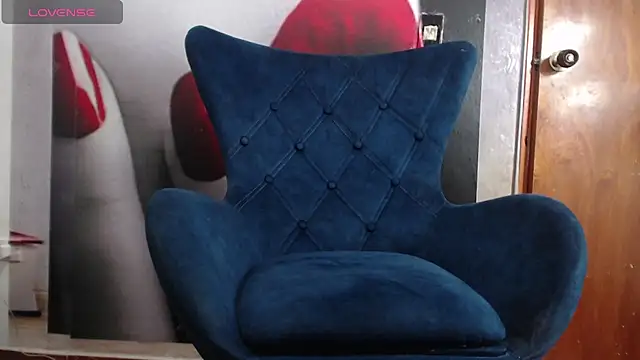 Snapshot of karenlennox1 chatting on 12, 1, 2025 karenlennox1 online show from 12, 1, 2025