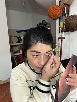 Snapshot of karenlennox1 chatting on 13, 12, 2025 karenlennox1 online show from 13, 12, 2025