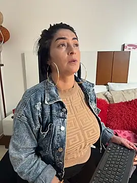 karenlennox1 online show from 16, 4, 2026