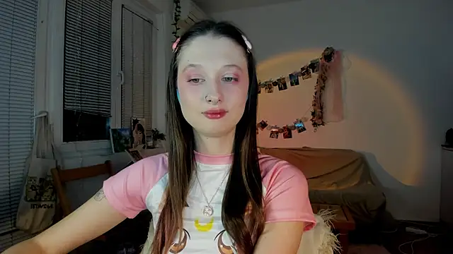 Jenny darling love online show from 10, 3, 2025