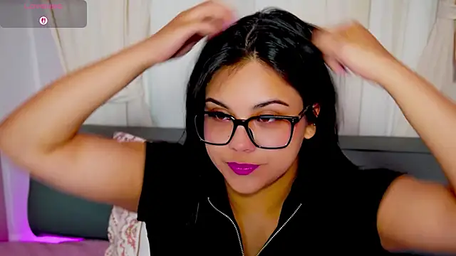 Snapshot of Sophia_wilsonn_ chatting on 11, 9, 2025 Sophia wilsonn online show from 11, 9, 2025