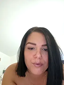 Snapshot of Xladycharme chatting on 19, 11, 2025 Xladycharme online show from 19, 11, 2025