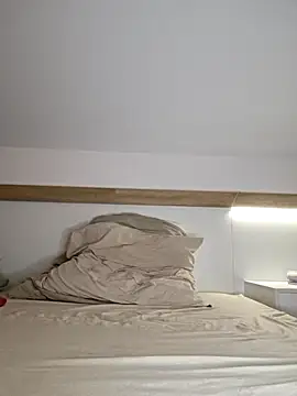 Snapshot of Xladycharme chatting on 2, 12, 2025 Xladycharme online show from 2, 12, 2025