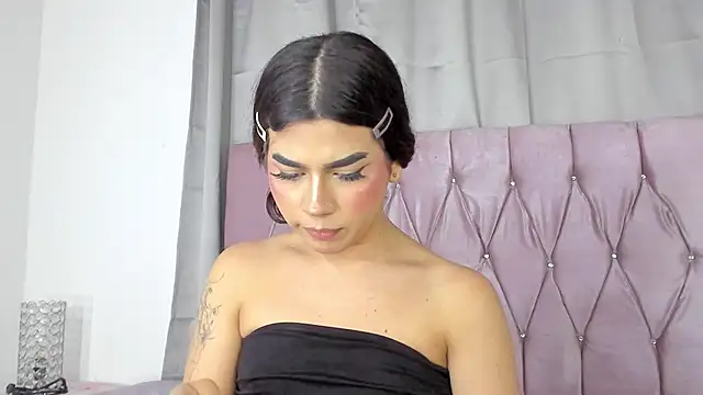 Ashley piinkk  online show from 20, 2, 2025