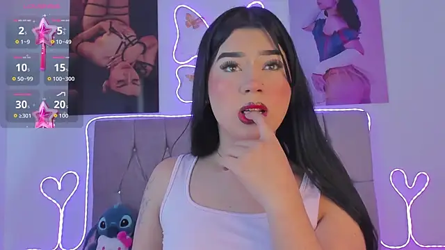 Ashley piinkk  online show from 18, 5, 2026