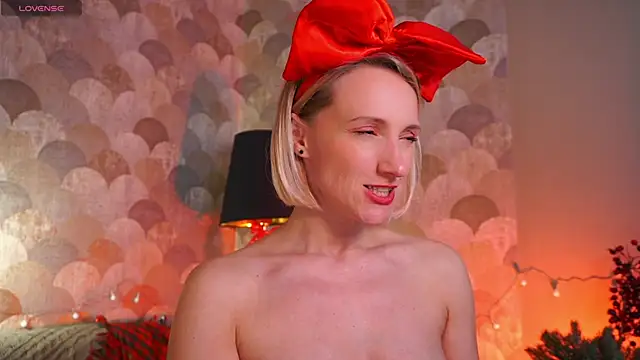 Snapshot of UmaTruewoman chatting on 24, 12, 2024 UmaTruewoman online show from 24, 12, 2024