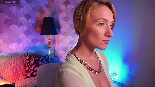 Snapshot of UmaTruewoman chatting on 22, 3, 2025 UmaTruewoman online show from 22, 3, 2025