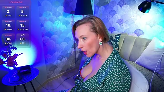 Snapshot of UmaTruewoman chatting on 18, 9, 2025 UmaTruewoman online show from 18, 9, 2025