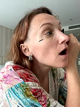 Snapshot of UmaTruewoman chatting on 3, 12, 2025 UmaTruewoman online show from 3, 12, 2025