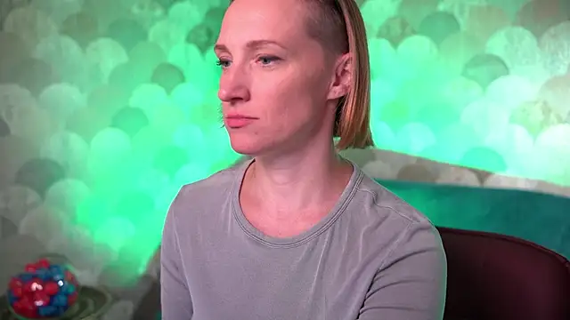 Snapshot of UmaTruewoman chatting on 23, 12, 2025 UmaTruewoman online show from 23, 12, 2025