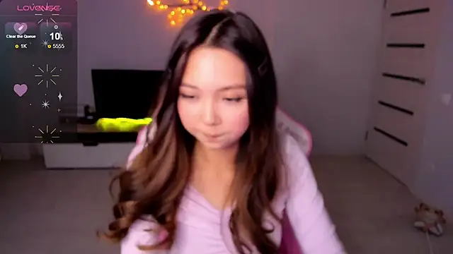 Snapshot of Fluffy_Rose chatting on 1, 10, 2025 Fluffy Rose online show from 1, 10, 2025