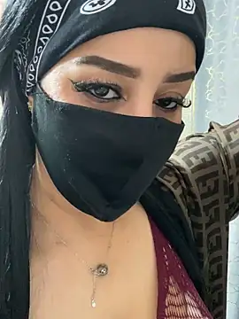 Snapshot of mari_layali chatting on 27, 4, 2026 mari layali online show from 27, 4, 2026