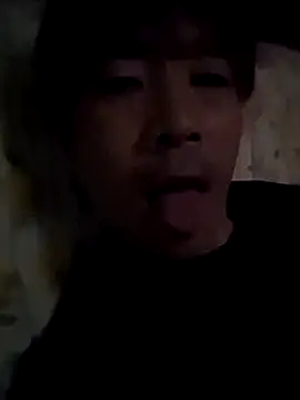 Snapshot of Osikokusama chatting on 19, 10, 2025 Osikokusama online show from 19, 10, 2025