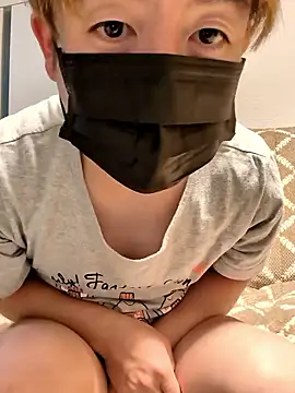 Snapshot of Osikokusama chatting on 21, 11, 2025 Osikokusama online show from 21, 11, 2025