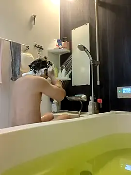 Snapshot of Osikokusama chatting on 21, 12, 2025 Osikokusama online show from 21, 12, 2025