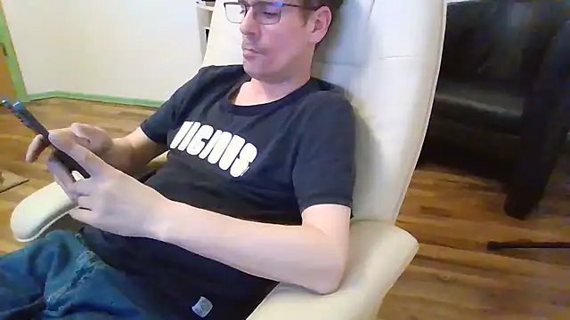 Snapshot of Minm666 chatting on 1, 1, 2025 Minm666 online show from 1, 1, 2025