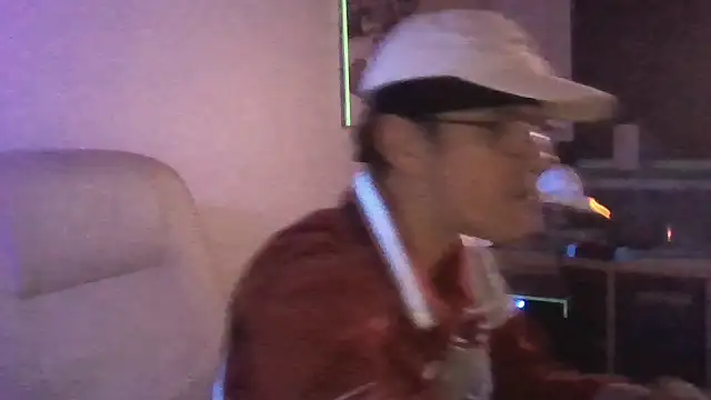 Snapshot of Minm666 chatting on 4, 2, 2025 Minm666 online show from 4, 2, 2025