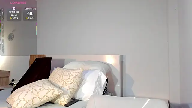 ClaraMariaMon online show from 15, 1, 2026