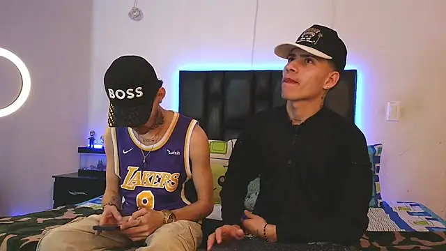 Snapshot of Brutal_Sex_Fucking chatting on 22, 10, 2025 Brutal Sex Fucking online show from 22, 10, 2025