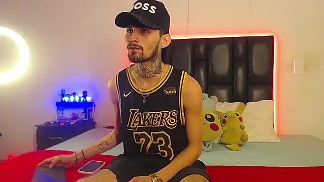 Snapshot of Brutal_Sex_Fucking chatting on 11, 11, 2025 Brutal Sex Fucking online show from 11, 11, 2025