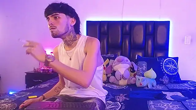 Snapshot of Brutal_Sex_Fucking chatting on 26, 11, 2025 Brutal Sex Fucking online show from 26, 11, 2025