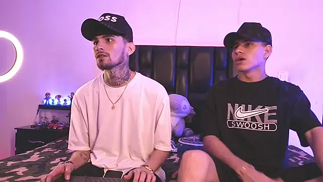 Snapshot of Brutal_Sex_Fucking chatting on 29, 11, 2025 Brutal Sex Fucking online show from 29, 11, 2025