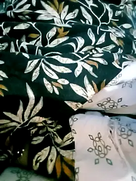 Snapshot of Desisumana chatting on 25, 1, 2025 Desisumana online show from 25, 1, 2025