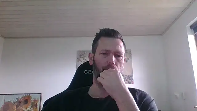 Snapshot of Gotta1 chatting on 9, 3, 2025 Gotta1 online show from 9, 3, 2025