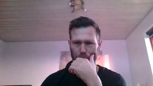 Snapshot of Gotta1 chatting on 10, 3, 2025 Gotta1 online show from 10, 3, 2025