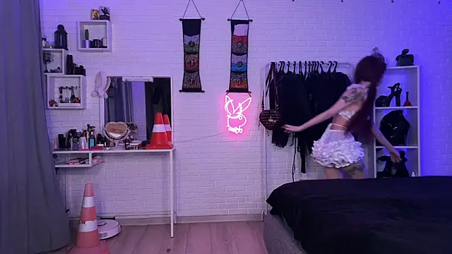 Snapshot of Marcellean chatting on 12, 11, 2025 Marcellean online show from 12, 11, 2025