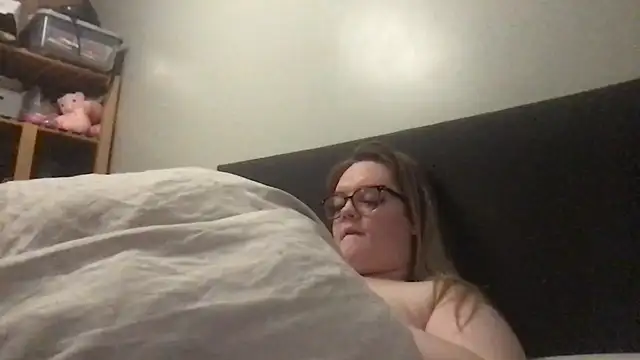 honeyyy24 online show from 13, 9, 2025