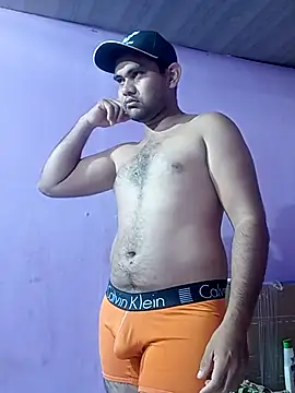 Snapshot of travieso2893 chatting on 25, 12, 2024 travieso2893 online show from 25, 12, 2024