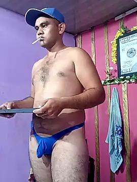 Snapshot of travieso2893 chatting on 2, 1, 2025 travieso2893 online show from 2, 1, 2025