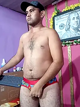 Snapshot of travieso2893 chatting on 23, 1, 2025 travieso2893 online show from 23, 1, 2025