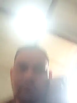 Snapshot of travieso2893 chatting on 4, 3, 2025 travieso2893 online show from 4, 3, 2025