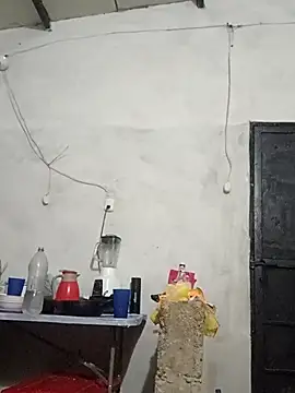 Snapshot of travieso2893 chatting on 12, 10, 2025 travieso2893 online show from 12, 10, 2025