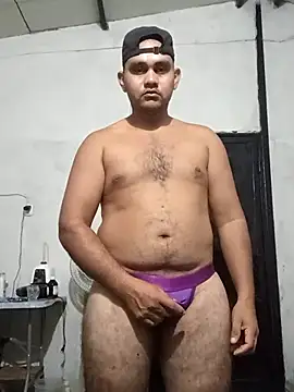 Snapshot of travieso2893 chatting on 6, 1, 2026 travieso2893 online show from 6, 1, 2026