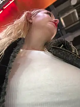 Snapshot of Milkyy_wway chatting on 16, 1, 2025 Milkyy wway online show from 16, 1, 2025