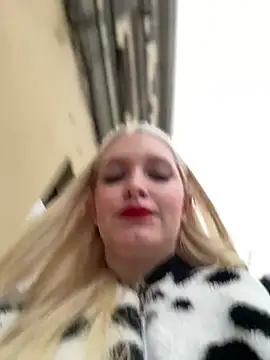 Snapshot of Milkyy_wway chatting on 24, 1, 2025 Milkyy wway online show from 24, 1, 2025