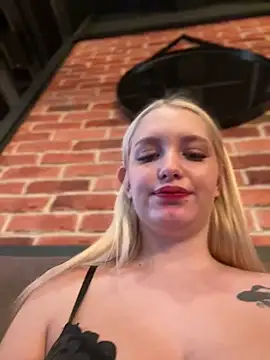 Snapshot of Milkyy_wway chatting on 30, 1, 2025 Milkyy wway online show from 30, 1, 2025