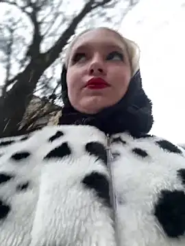 Snapshot of Milkyy_wway chatting on 1, 2, 2025 Milkyy wway online show from 1, 2, 2025