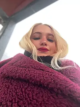 Snapshot of Milkyy_wway chatting on 19, 2, 2025 Milkyy wway online show from 19, 2, 2025