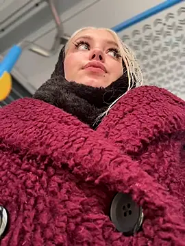 Snapshot of Milkyy_wway chatting on 23, 2, 2025 Milkyy wway online show from 23, 2, 2025