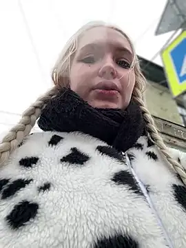 Snapshot of Milkyy_wway chatting on 14, 3, 2025 Milkyy wway online show from 14, 3, 2025