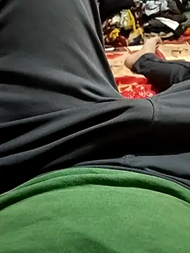 Snapshot of Naresh00766 chatting on 27, 10, 2025 Naresh00766 online show from 27, 10, 2025