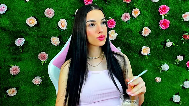 Snapshot of IrisMonn chatting on 16, 12, 2024 IrisMonn online show from 16, 12, 2024