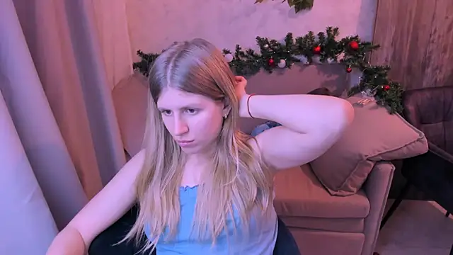 Snapshot of kirraa_ chatting on 14, 12, 2024 kirraa  online show from 14, 12, 2024