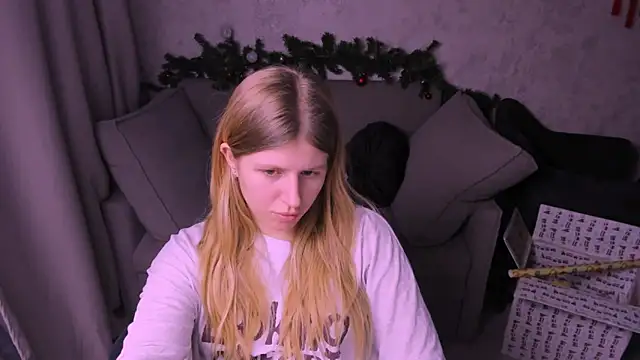 Snapshot of kirraa_ chatting on 22, 12, 2024 kirraa  online show from 22, 12, 2024