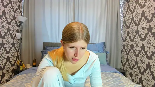 Snapshot of kirraa_ chatting on 27, 9, 2025 kirraa  online show from 27, 9, 2025